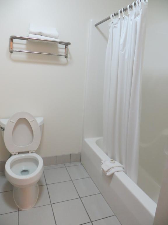 Travelodge By Wyndham Missouri Valley Kamer foto