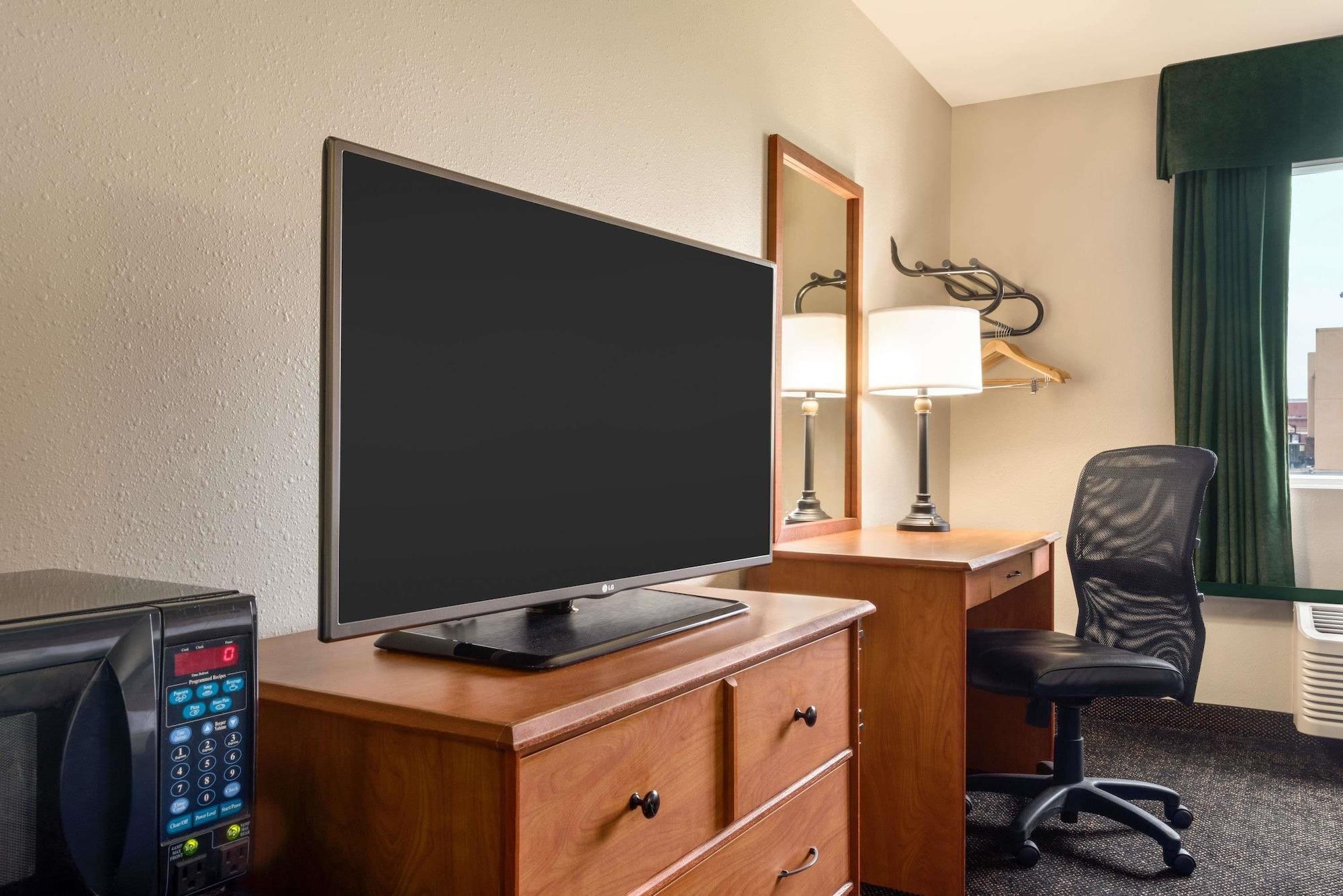 Travelodge By Wyndham Missouri Valley Buitenkant foto