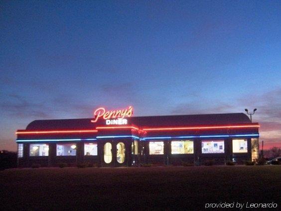 Travelodge By Wyndham Missouri Valley Buitenkant foto